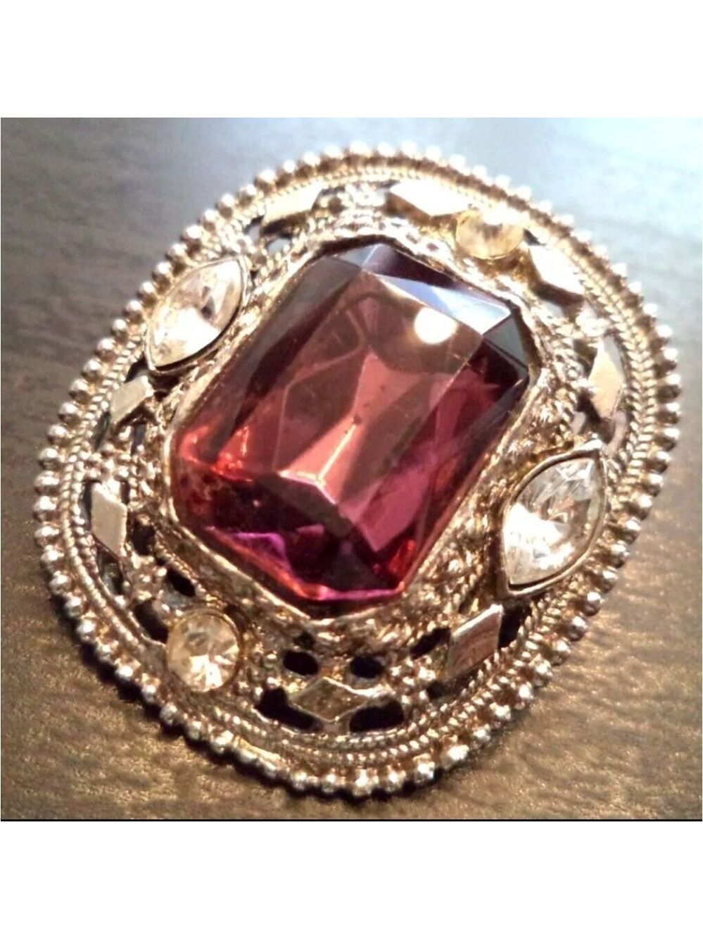 VINTAGE ESTATE SILVER TONE PURPLE RHINESTONE 1 1/4" BROOCH